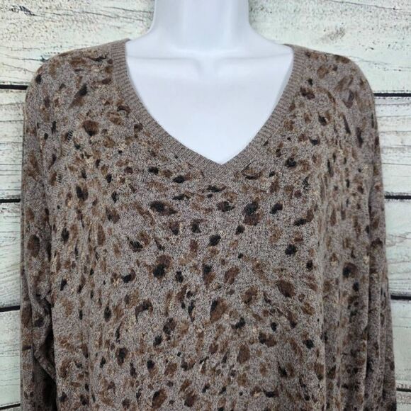 Maurices Brown Leopard Print V-Neck Sweater Size L - Picture 3 of 7